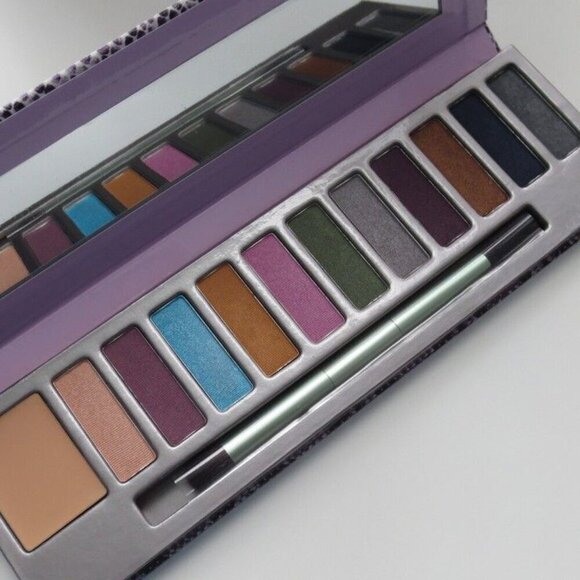 Mally City Chick I Love Color Eyeshadow PALETTE 11 shades + shadow base + BRUSH - Picture 1 of 13